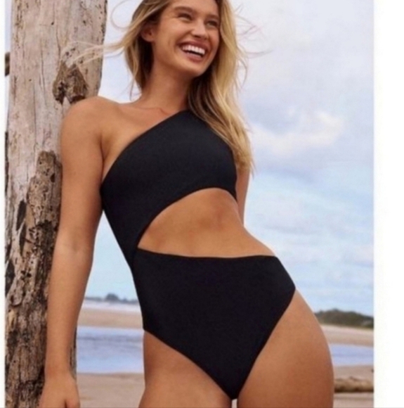 New!Beach Riot Celine One Piece Swimsuit Ribbed - Picture 3 of 15